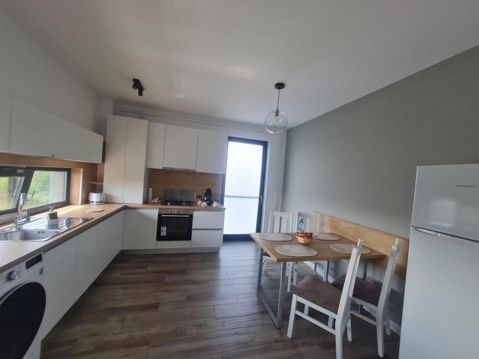 Reshome Focsani Ngoại thất bức ảnh