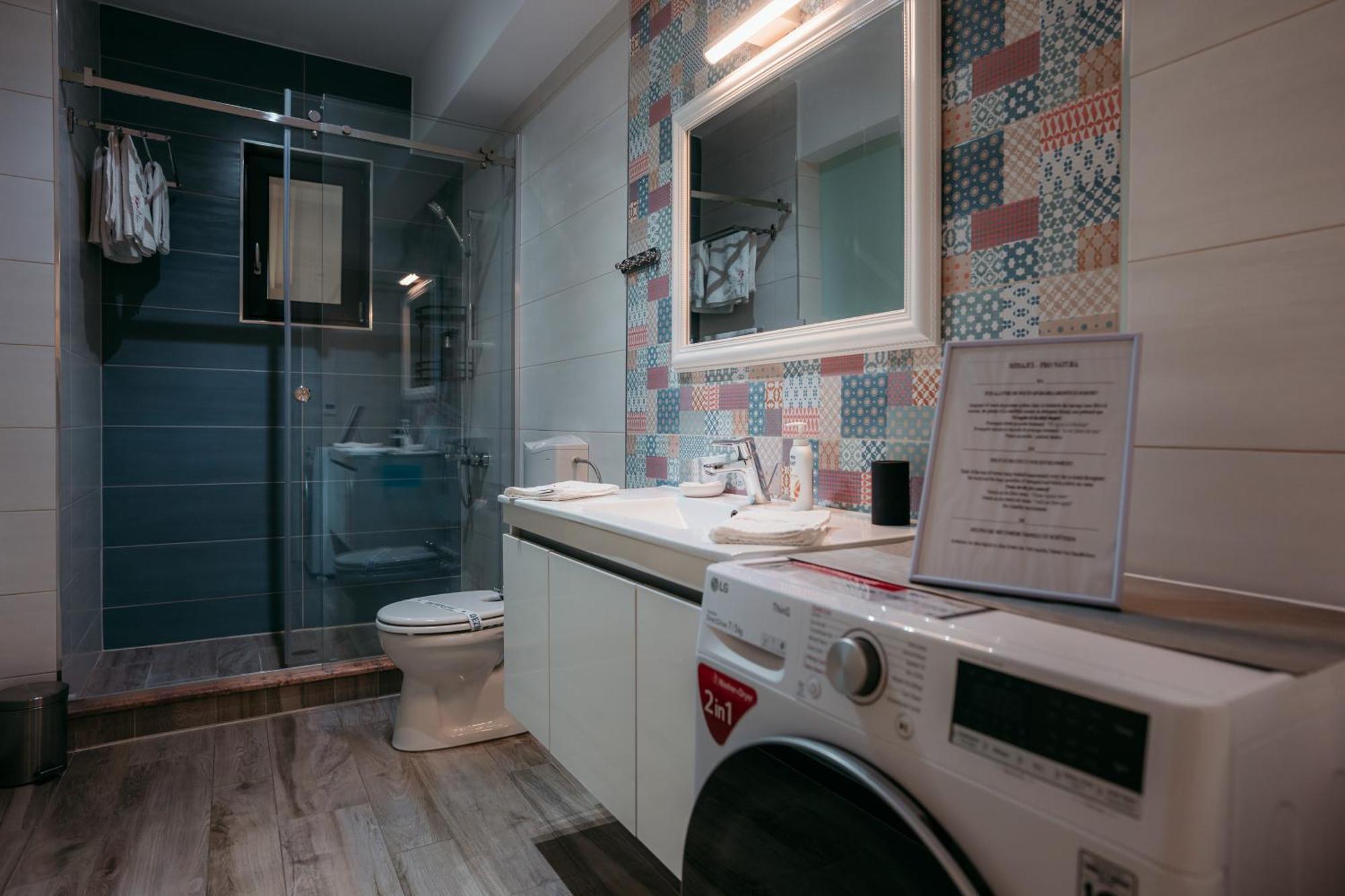 Reshome Focsani Ngoại thất bức ảnh