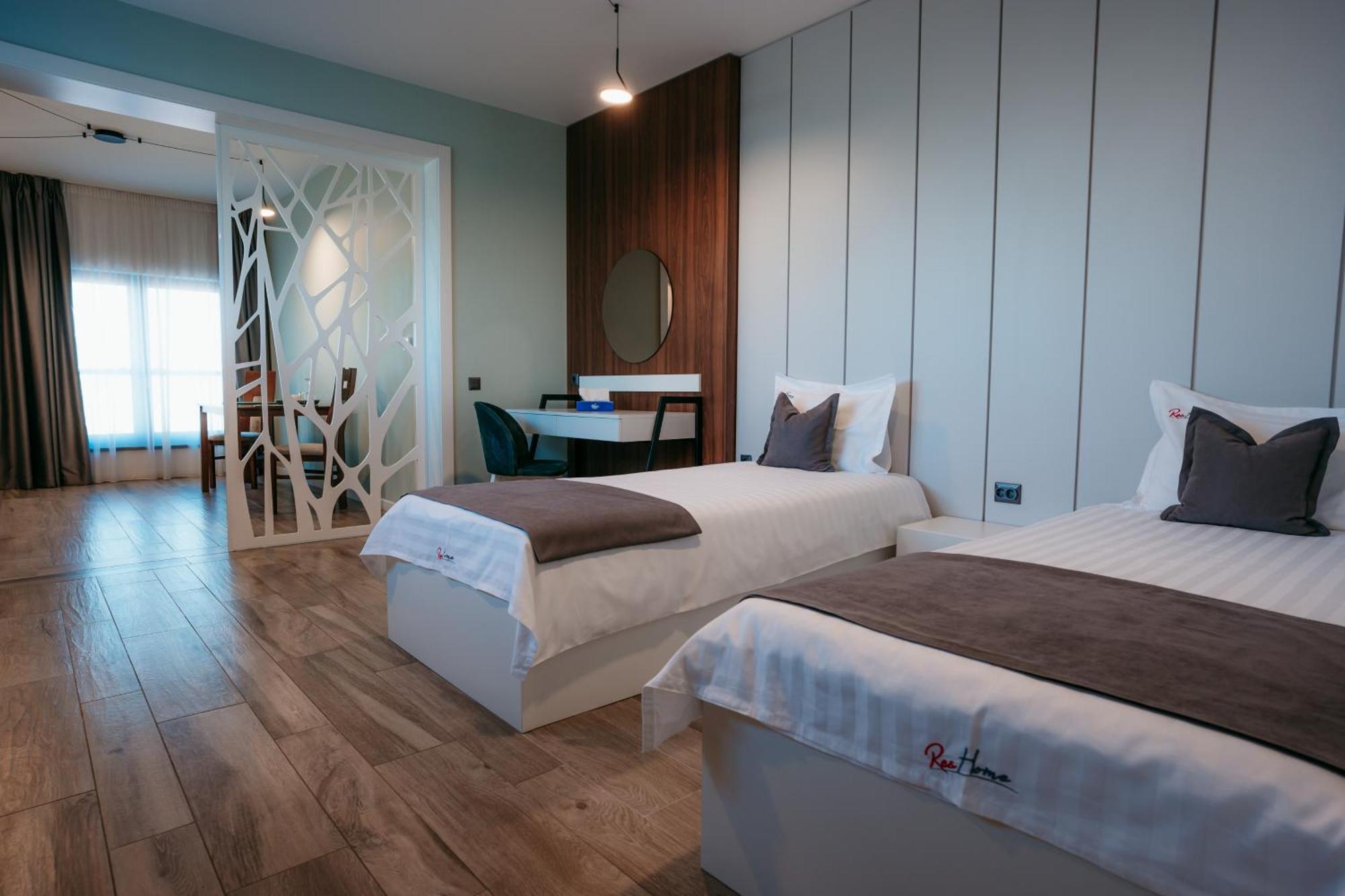 Reshome Focsani Ngoại thất bức ảnh